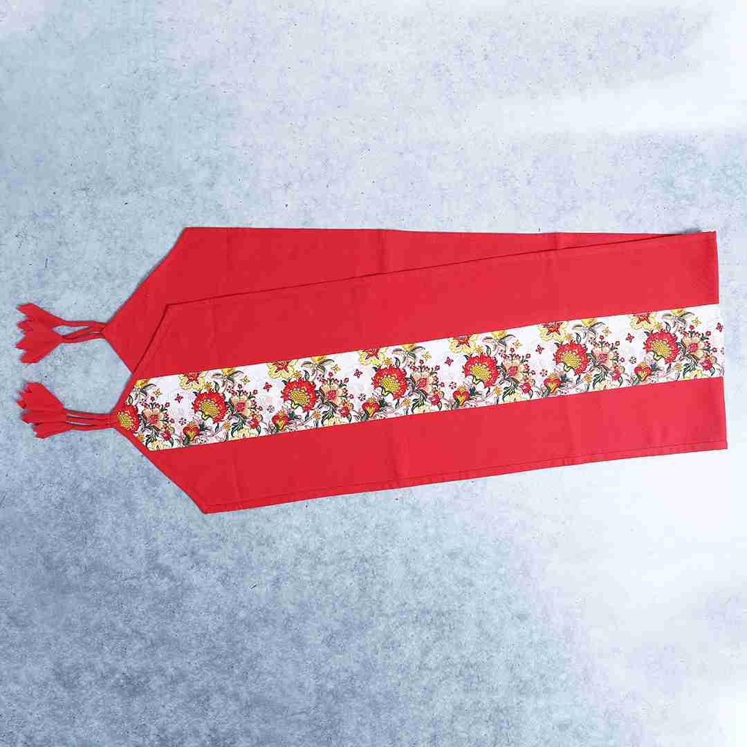 Como Table runner with floral print - Red - Image 3